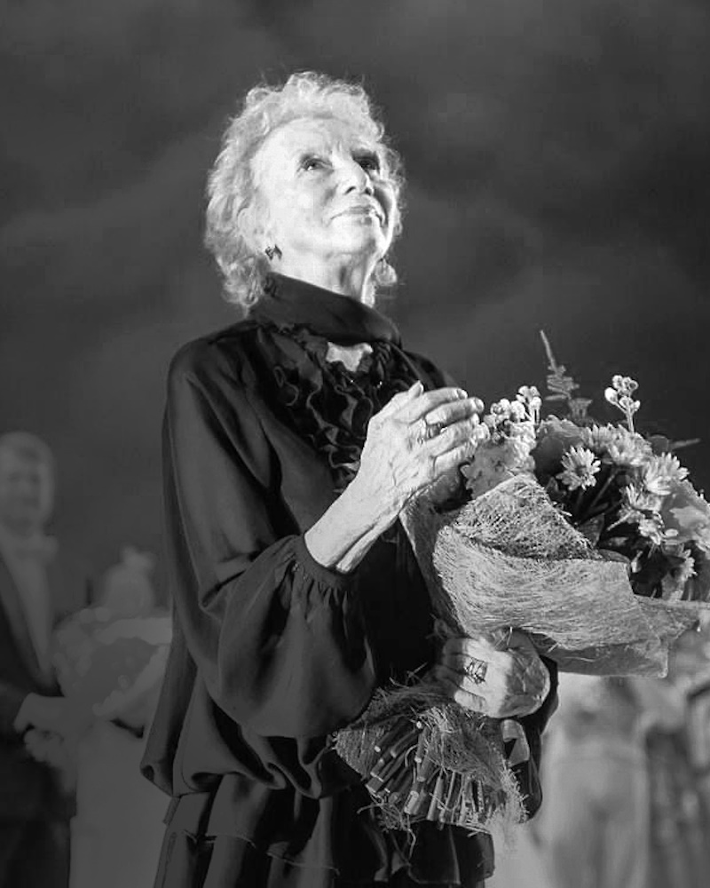 на фото: Алла Осипенко
