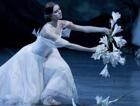 giselle_210.jpg